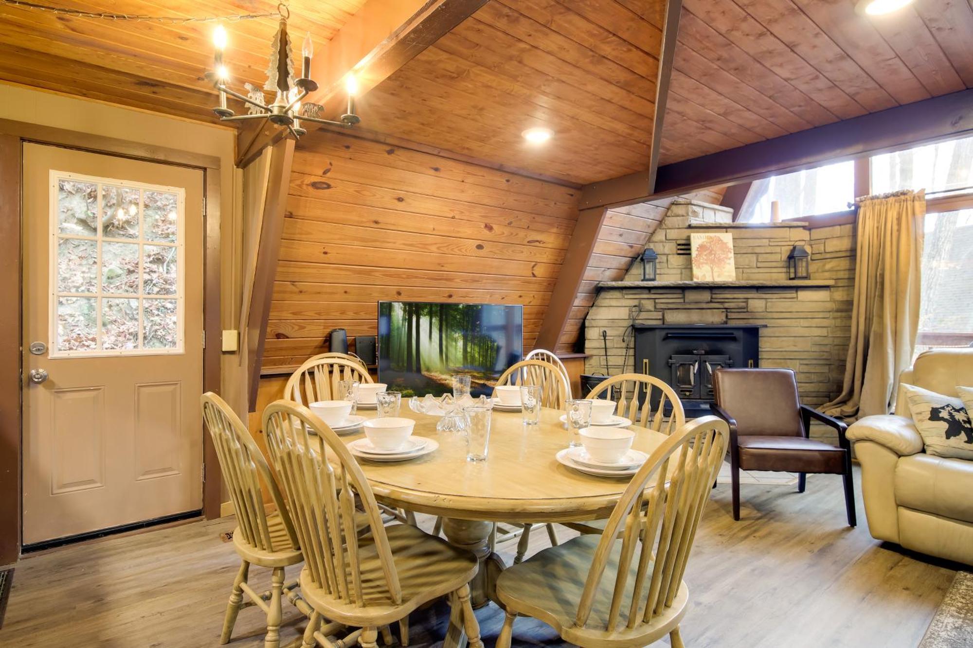 Gatlinburg A-Frame Home With Hot Tub Near Parkway Ngoại thất bức ảnh