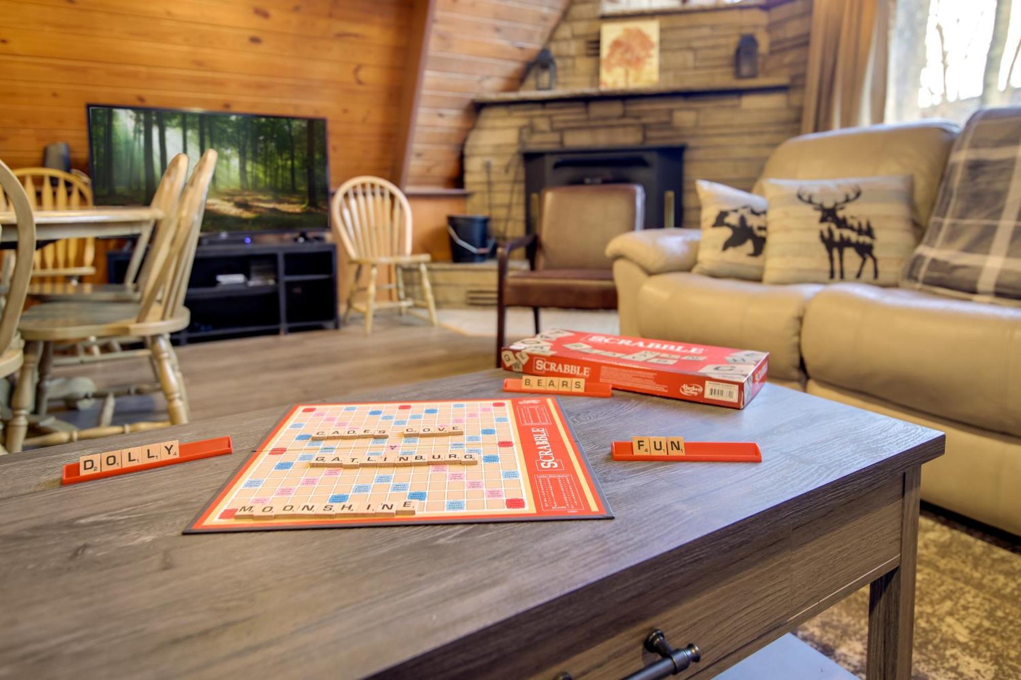 Gatlinburg A-Frame Home With Hot Tub Near Parkway Ngoại thất bức ảnh